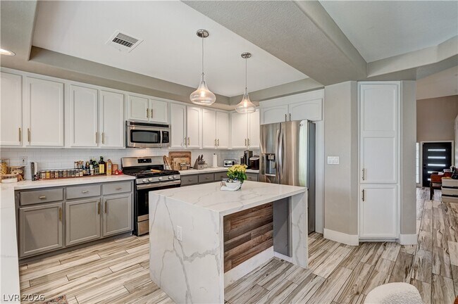 Building Photo - 9748 Cathedral Stairs Ct
