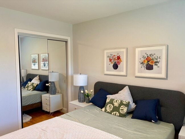 Building Photo - Updated Single Story Home with Cupertino Schools