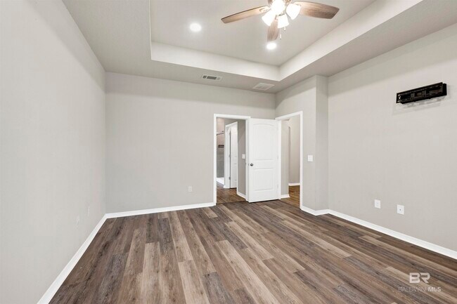 Building Photo - 7014 Shallow Brook Ct