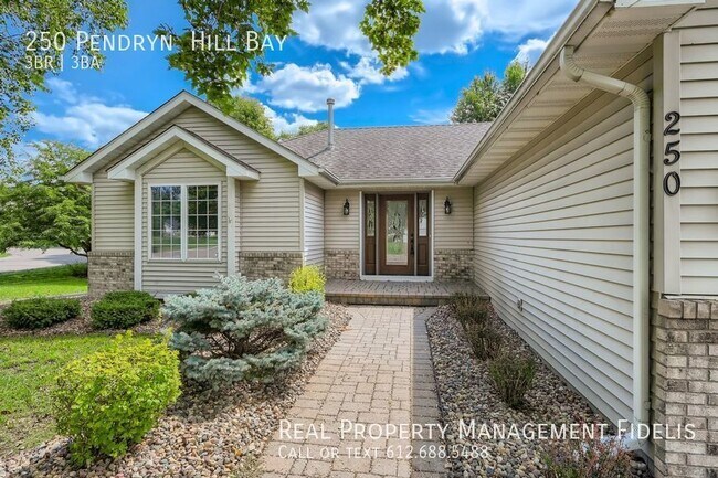 Building Photo - Fantastic 3 Bed, 3 Bath Home in Woodbury. ...