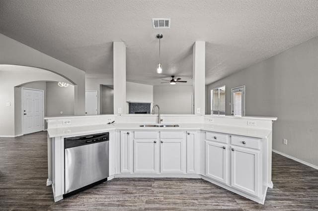 Building Photo - 549 Seminole Trail