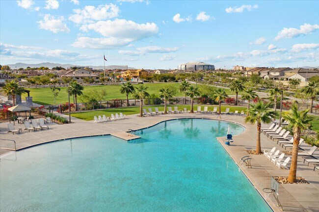 Community Pool with Stadium View- Perfect for Final Four! - 8908 W Oregon Ave