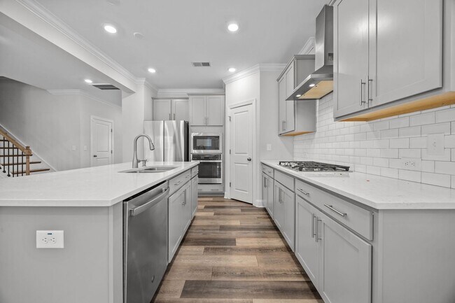 Building Photo - Modern 5-Bed, 4-Bath Family Home with Garage & Pool Access – Devon Square