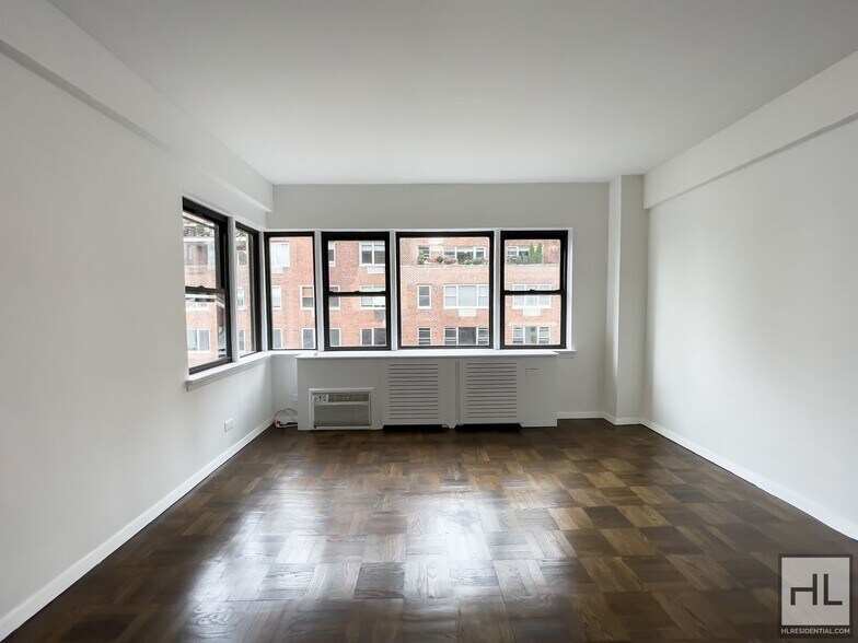 Building Photo - BEEKMAN PLACE