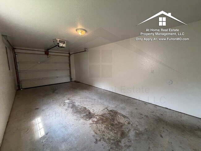 Building Photo - 1902 Dunham Dr