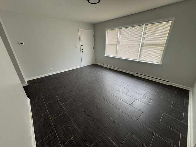 Building Photo - 2501-2503 S 44th St. - 8 Unit