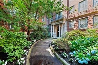 Building Photo - 52 Garden St