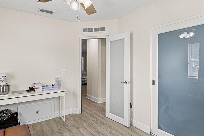 Building Photo - 1305 Fountainhead Dr