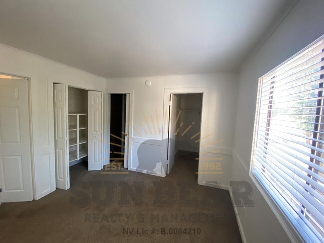 Building Photo - Cute 1 bedroom in Central Incline!