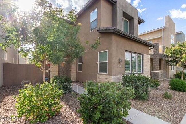 Building Photo - 1310 N Zane Dr