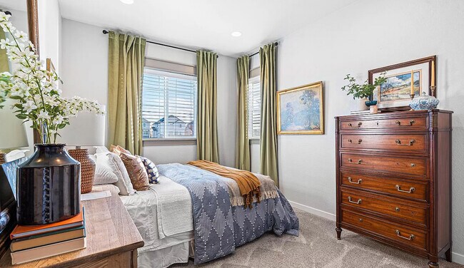 Building Photo - 1000 Equinox Dr