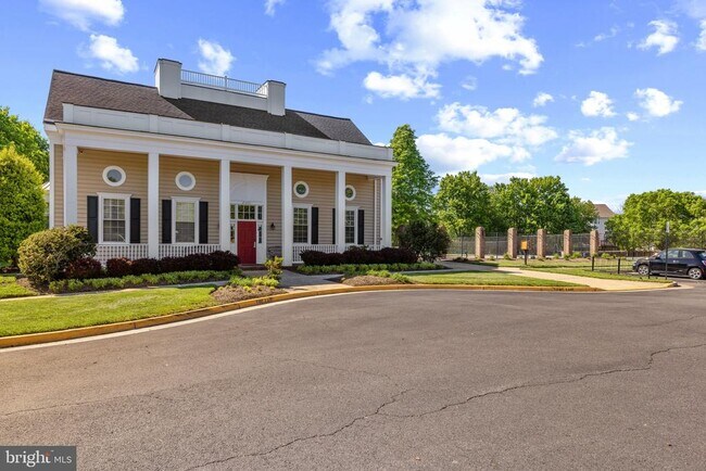 Building Photo - 21622 Monmouth Terrace