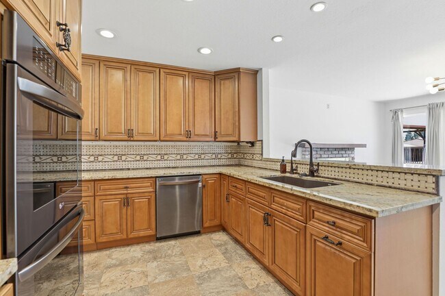 Building Photo - $5595 - Ranch-style home with acreage in West Gilroy's quiet countryside