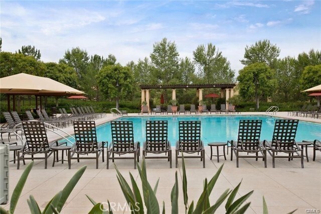 Building Photo - 103 Bianco