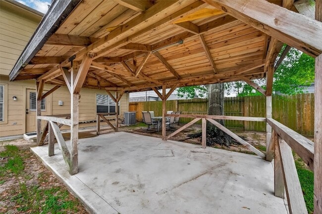 Building Photo - 16715 N Mist Dr