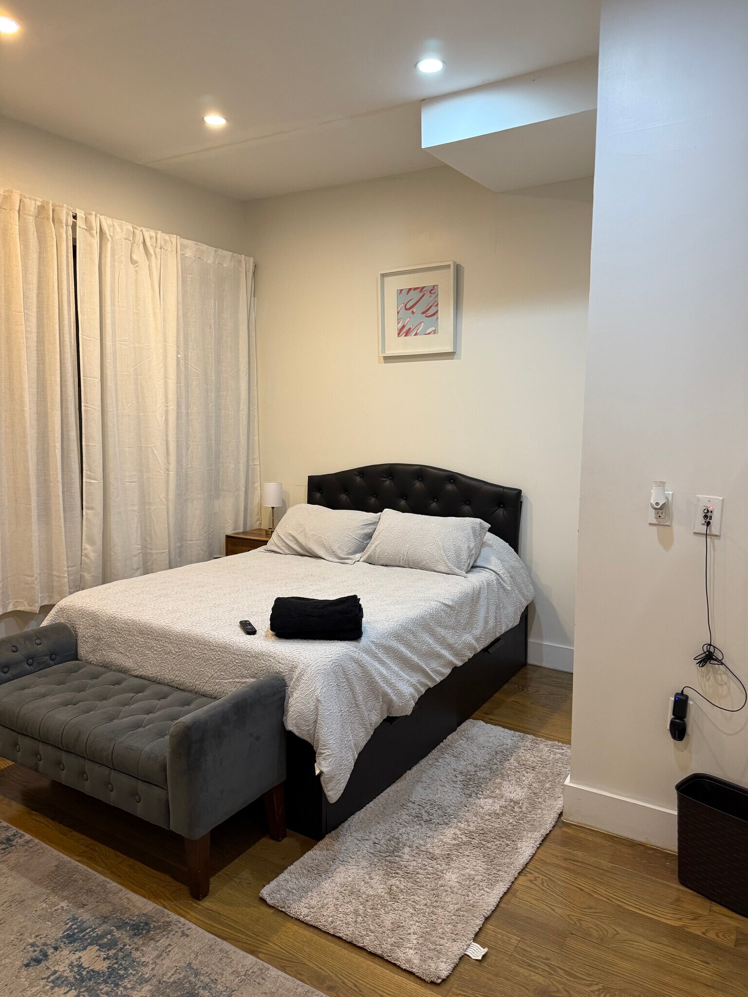 Building Photo - 1893 Pacific St