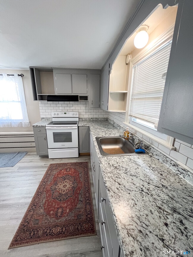 Building Photo - 51 Roaring Brook Rd