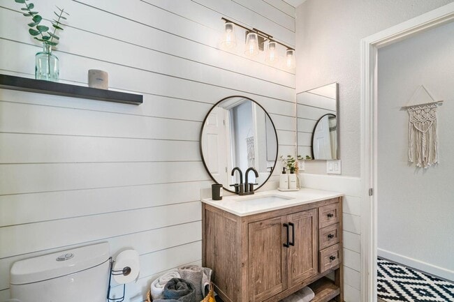 Building Photo - 8430 Crystal Walk Cir