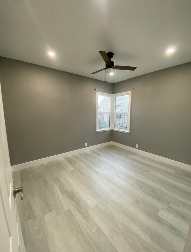 Bedroom 2 - 520 W Almond St