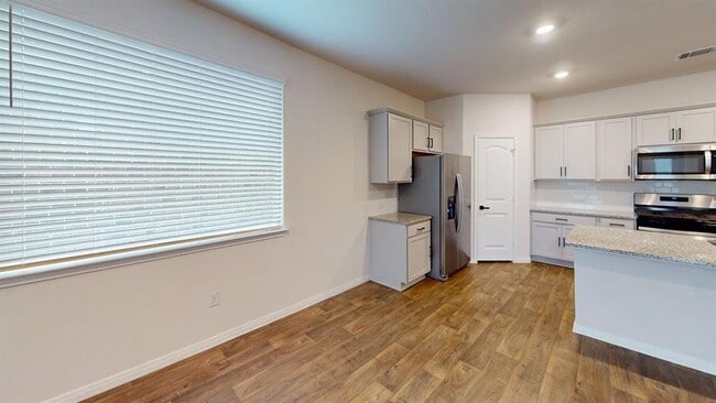 Building Photo - 245 Brooklyn Dr