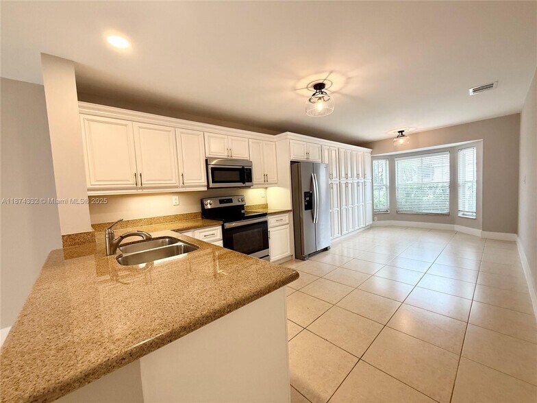 Building Photo - 1140 Oysterwood St