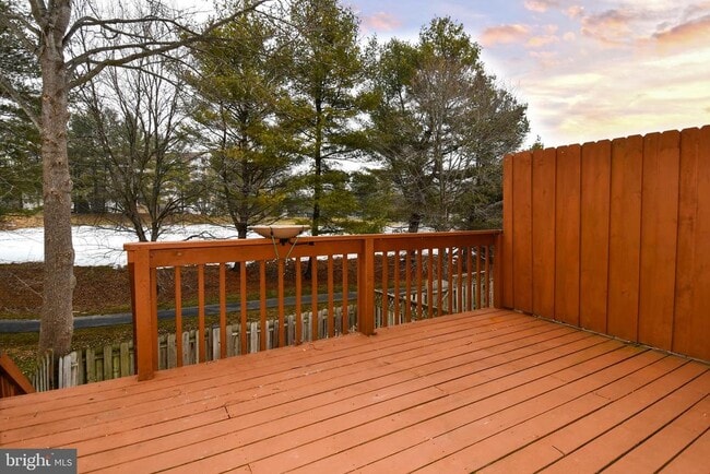 Building Photo - 11796 Lone Tree Ct