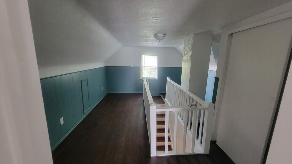 Building Photo - 24 Cochrane Pl