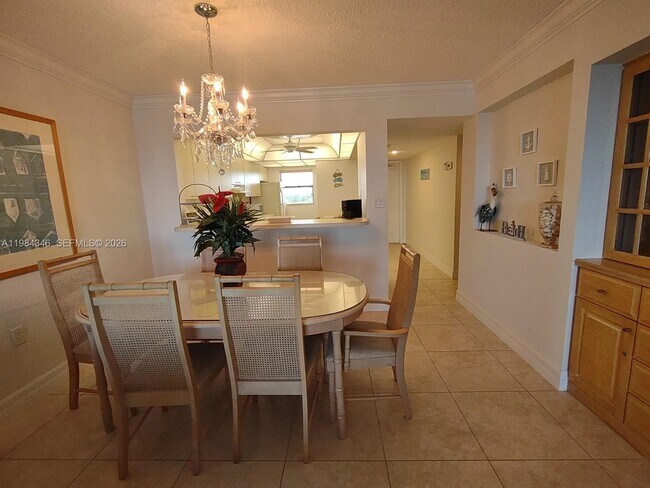 Building Photo - 10200 S Ocean Dr