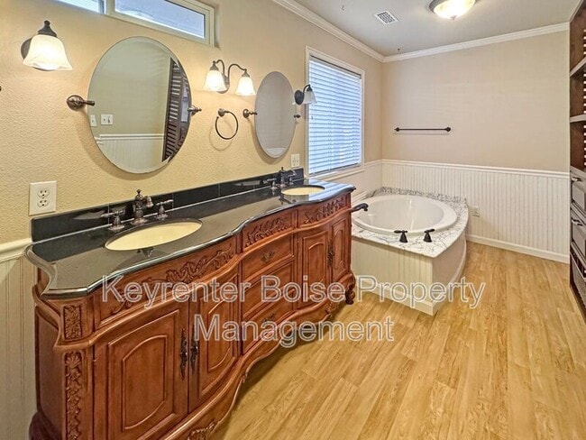 Building Photo - 1838 S Latah St