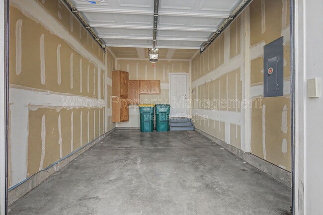 Building Photo - 5614 Bergamont Dr