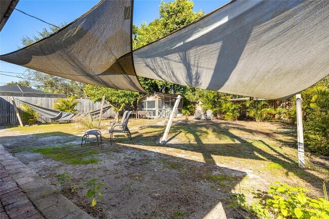 Building Photo - 1513 56th Ave N