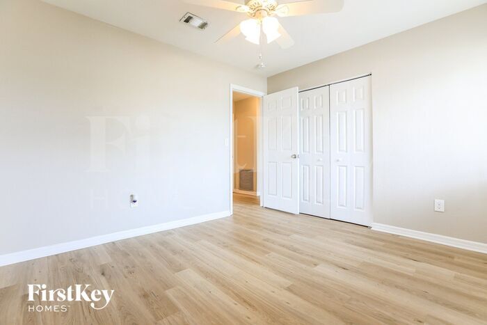 Building Photo - 4517 Maraldo Ave