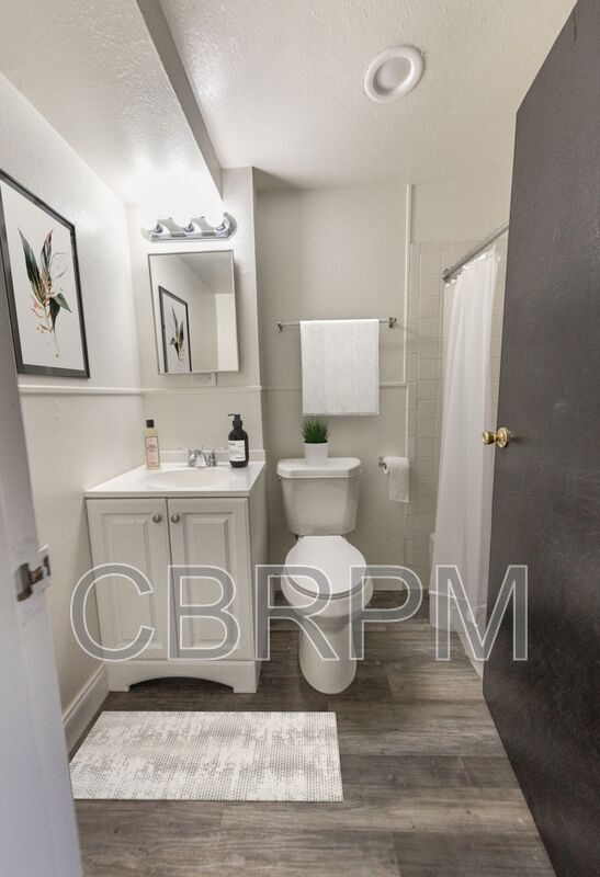 Building Photo - 2601 York Ave