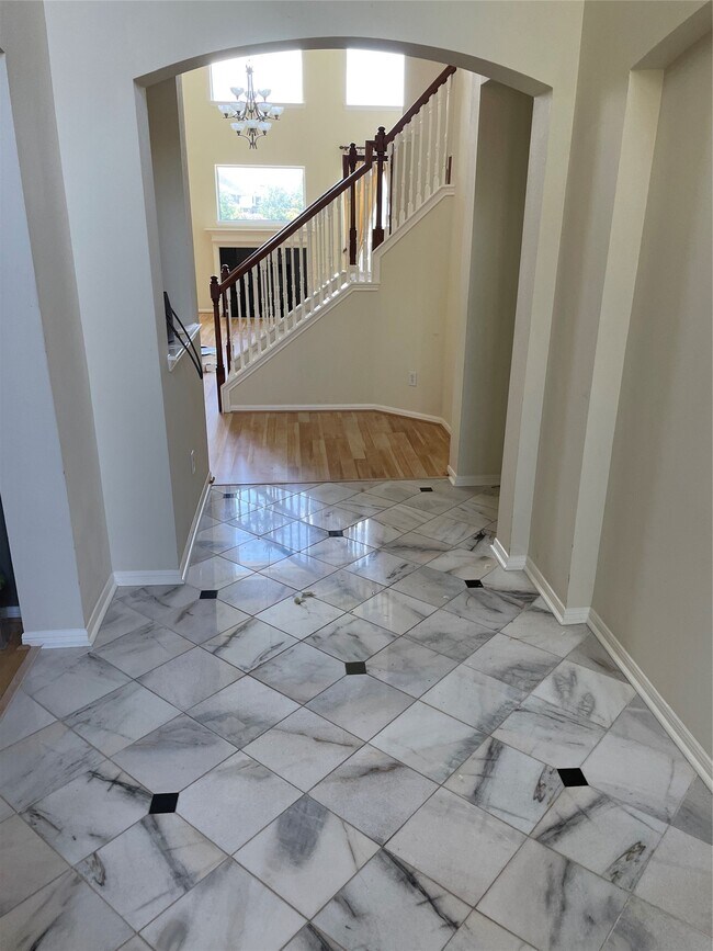 Building Photo - 12423 Ashford Hollow Dr