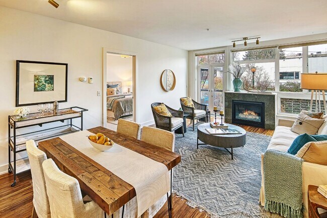 Building Photo - 2Bd/2Ba Seattle Condo