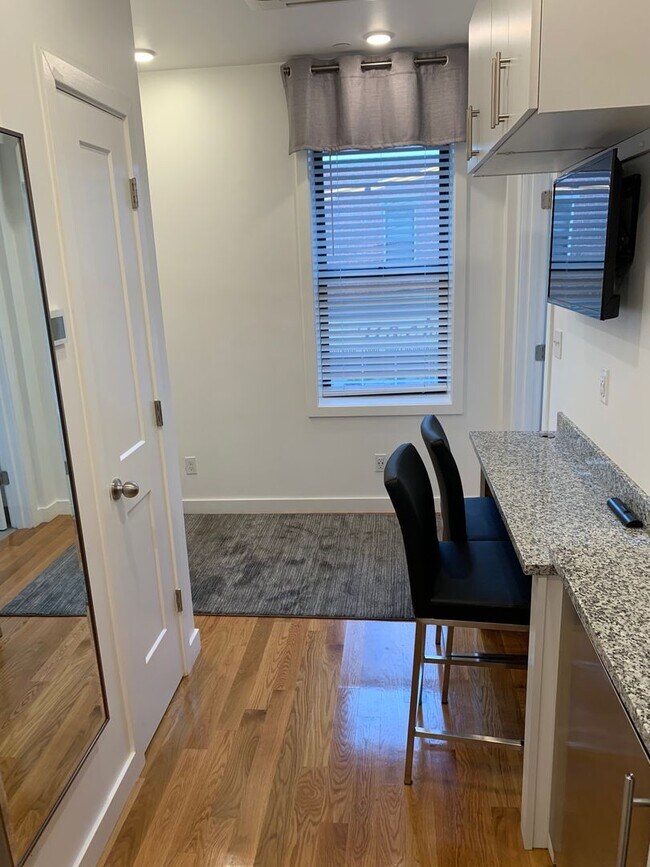 Building Photo - LUXURY STUDIO AVAILABLE AND READY FOR OCCUPANCY!! FULLY FURNISHED, NO BROKER FEES!!