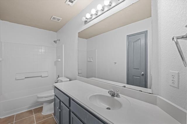 Building Photo - 1223 Mallard Creek Dr