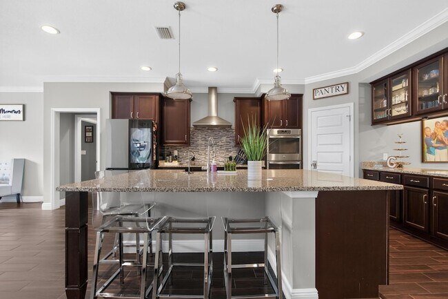 Building Photo - 5522 Frontier Dr