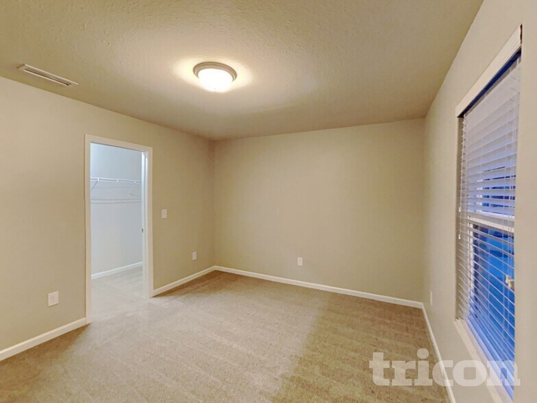 Building Photo - 4217 Piedmont Farms Way