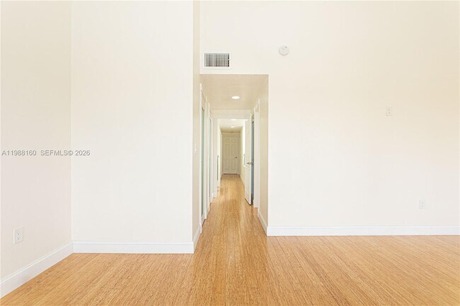 Building Photo - 231 Poinciana Island Dr