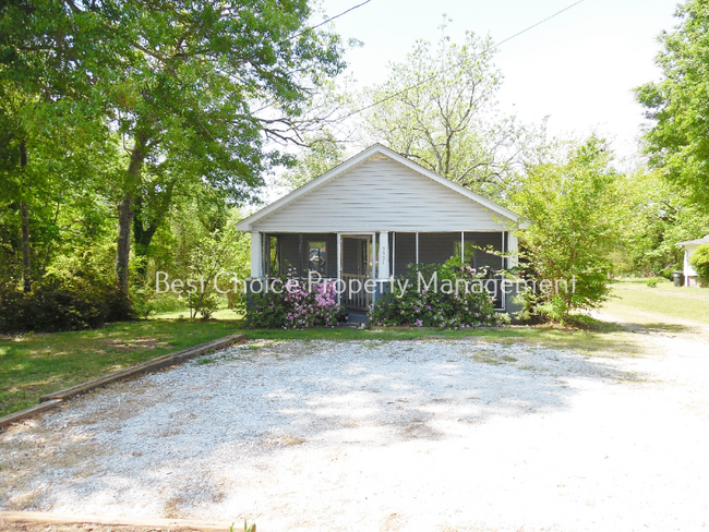Primary Photo - 3931 Locust Hill Rd
