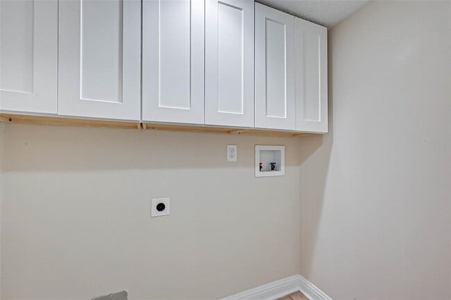 Building Photo - 21231 Park Rock Ln