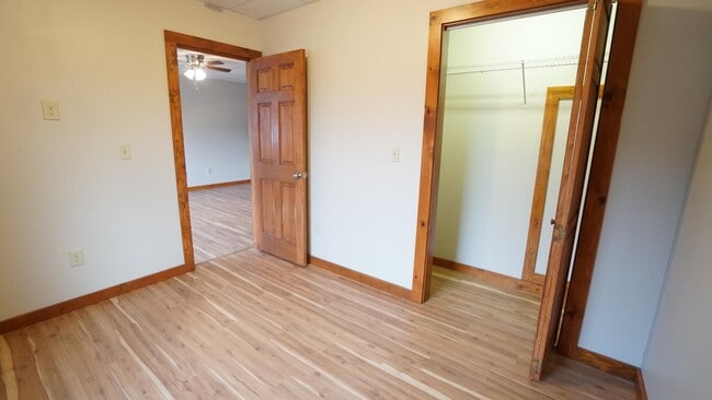 Building Photo - 19 Willys Wy