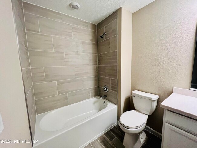Building Photo - 2657 Sandy Dune Dr
