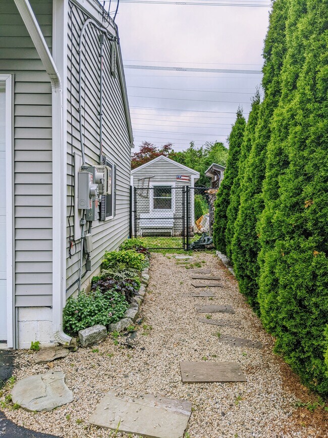 Building Photo - 46 Coakley Rd