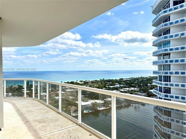 Building Photo - 3801 NE 207th St