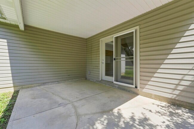 Building Photo - 11709 Leo Rd
