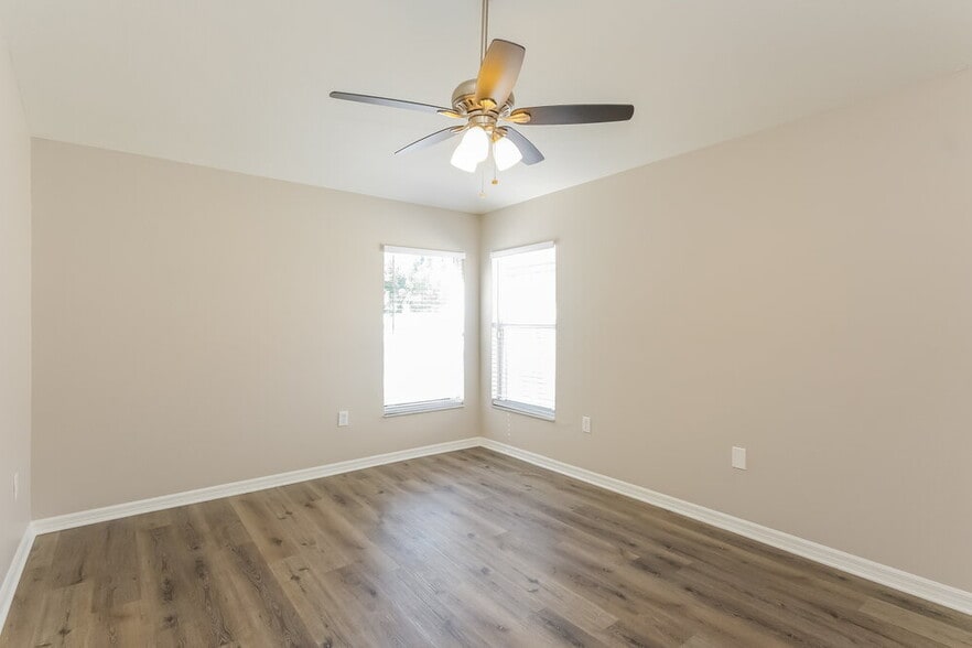 Building Photo - 6927 Waterbrook Ct