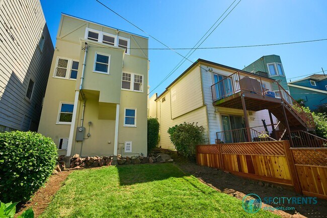 Building Photo - 133 Granville Way