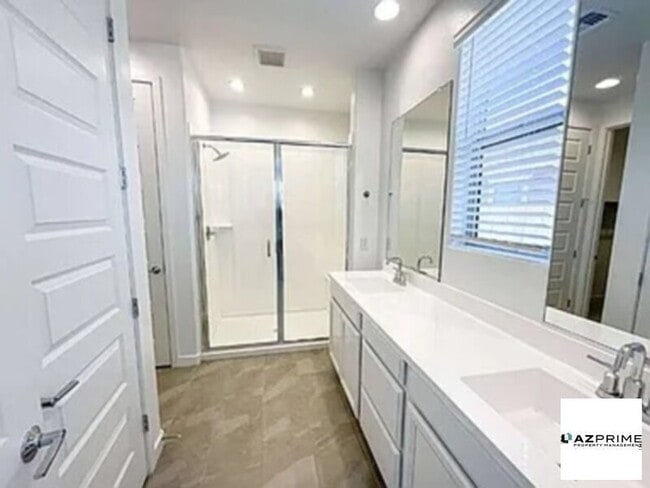 Building Photo - Everything you need for comfortable living.